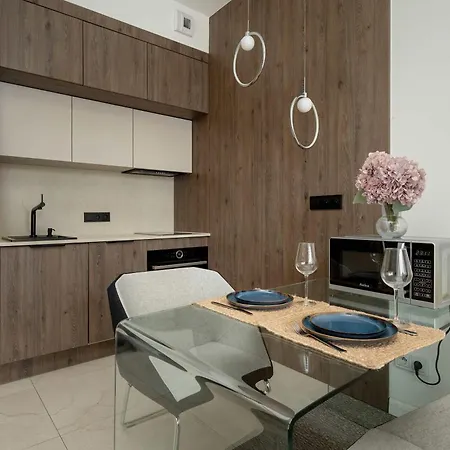 Апартаменты Tasteful In Close To Market By Renters