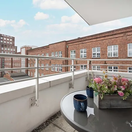 Tasteful In Close To Market By Renters Breslau